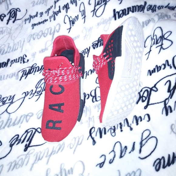Pharrell williams NMD human race red
